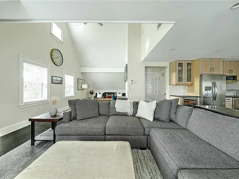 26 S Angell St #3 — Photo 9