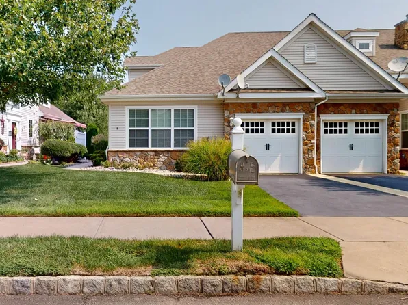 18 Delray Ln, Absecon, NJ 08201
