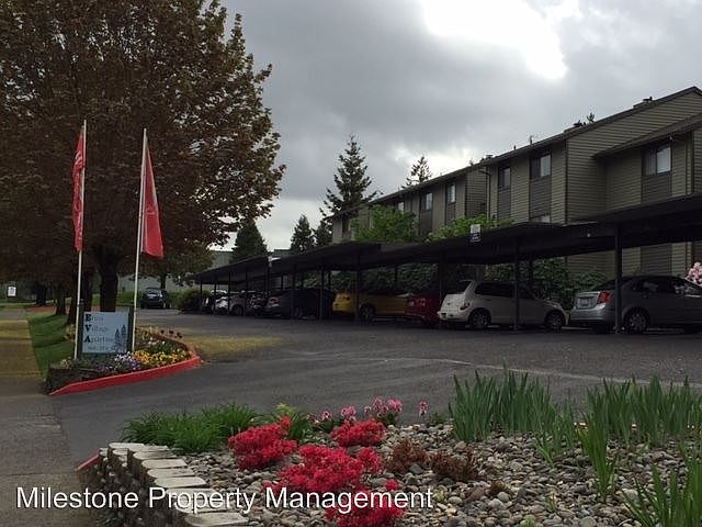 1st image of 1118 NE 105th St APT 21