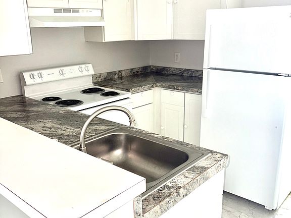 2nd image of 84 Tell St #76A