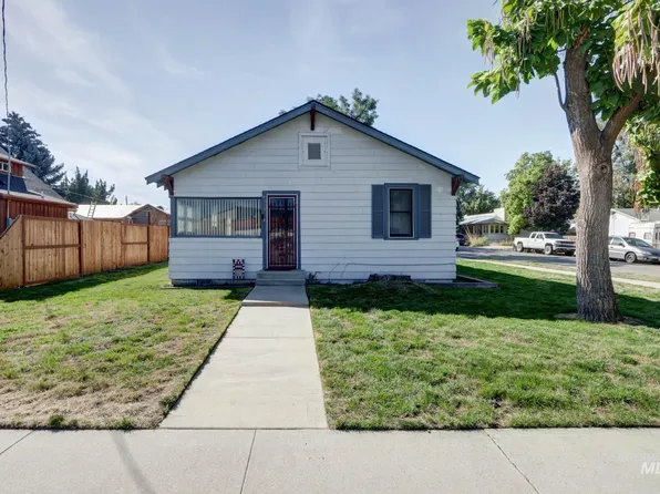 329 W Main St, Emmett, ID 83617