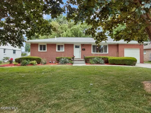 2917 Shoreland Ave, Toledo, OH 43611