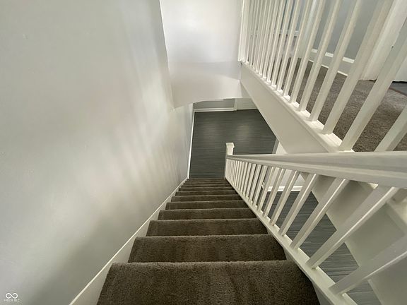 4th image of 3258 Winthrop Ave