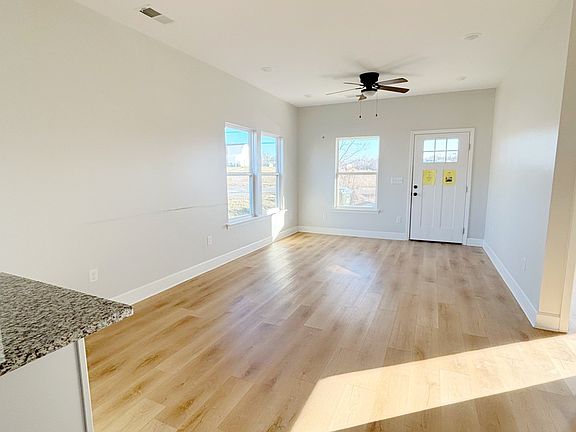 4th image of 140 Eno Rd