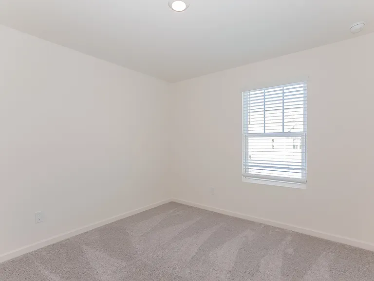 2567 Coventry St SW — Photo 11