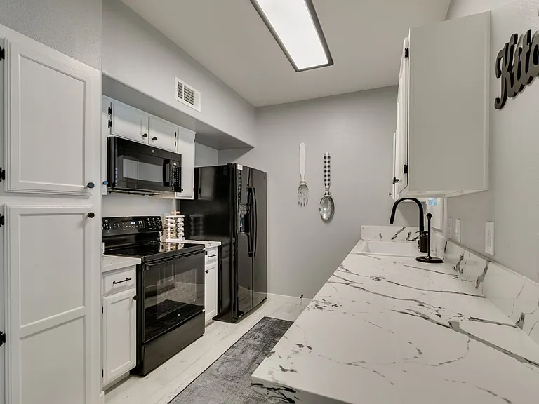 7255 W Sunset Rd #1103 — Photo 1
