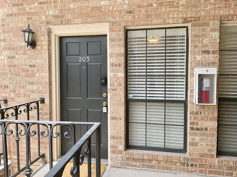2801 Rio Grande St #203 — Photo 19