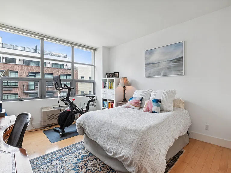 526 47th Rd #3B — Photo 7