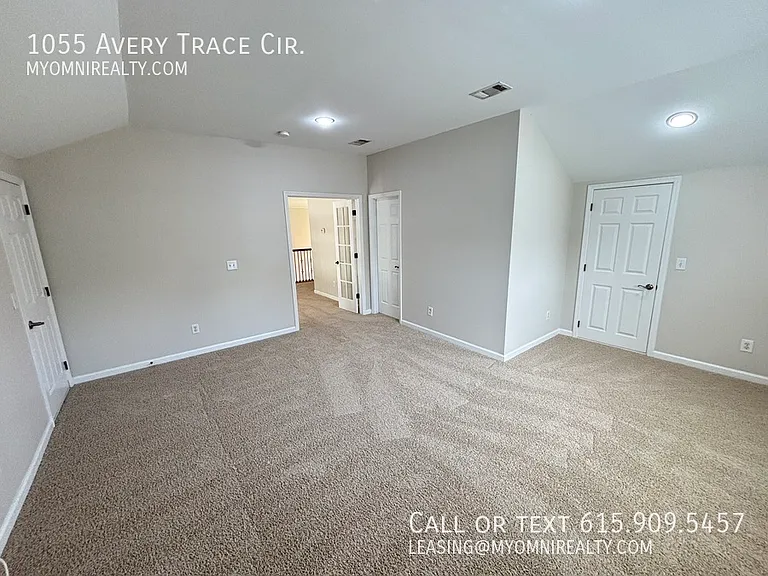 1055 Avery Trace Cir — Photo 35