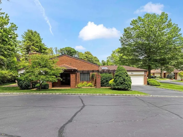 177 Gannet #177, Manhasset, NY 11030