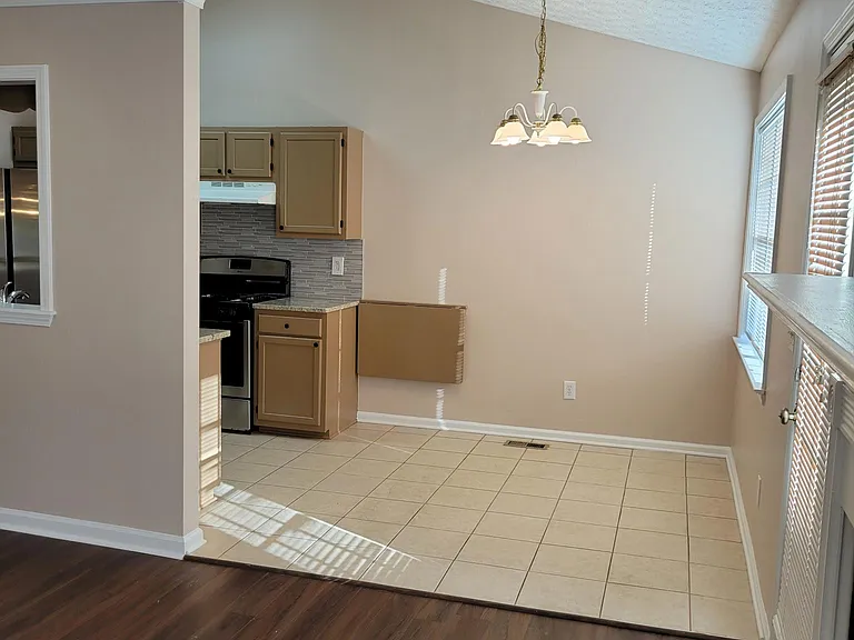 6286 Wellington Ct — Photo 48
