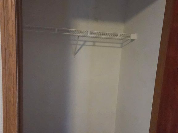 4th image of 1068 Mace Rd #9