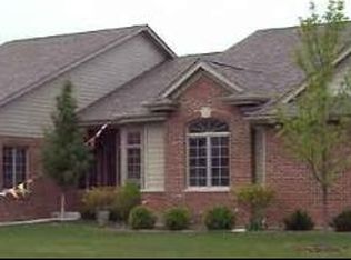 746 River Place Dr, Bourbonnais, IL 60401