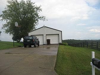 2nd image of 1586 Stoney Creek Rd