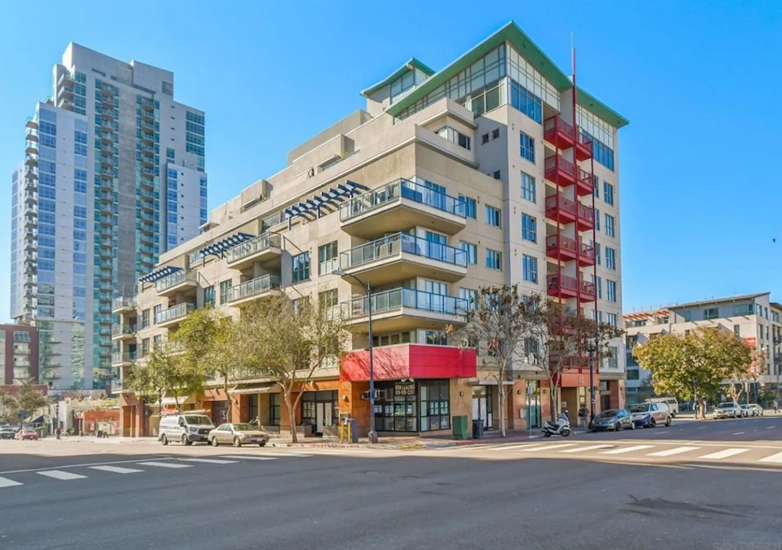 Modern 2-Bedroom Condo in the Heart of Downtown San Diego — Photo 1