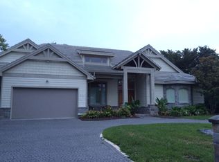 305 Palmetto Ln, Largo, FL 33770