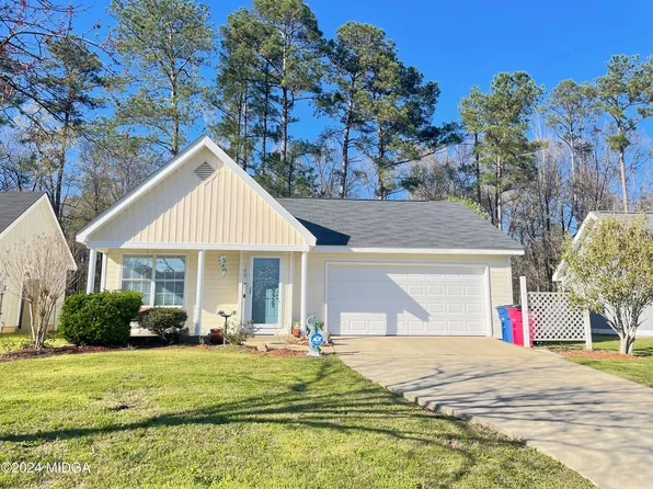 109 Simsbury Ln, Macon, GA 31220