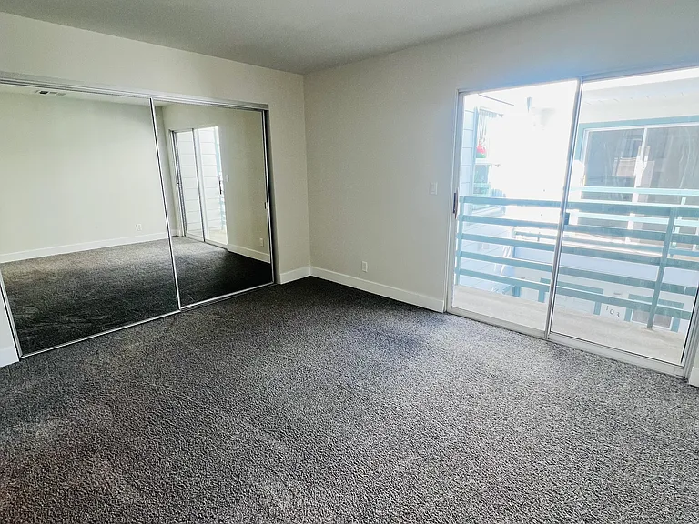 11738 Mayfield Ave #104 — Photo 24