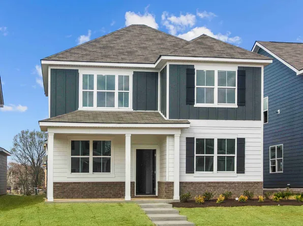 4020 Red Hawk Rd, Columbia, TN 38401