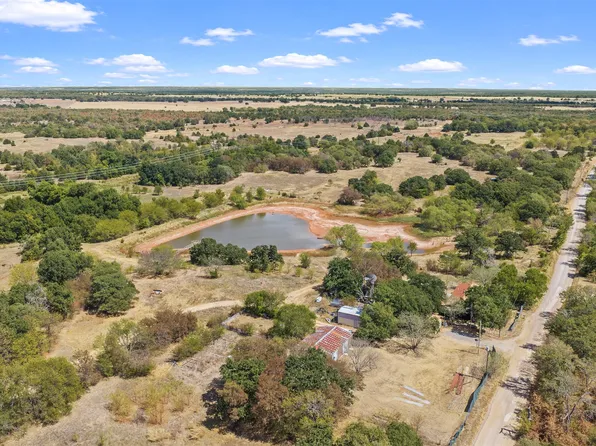 346 Fir Rd, Healdton, OK 73438