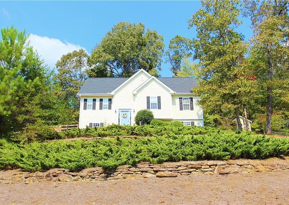 1st image of 71 Mountain Brook Cir