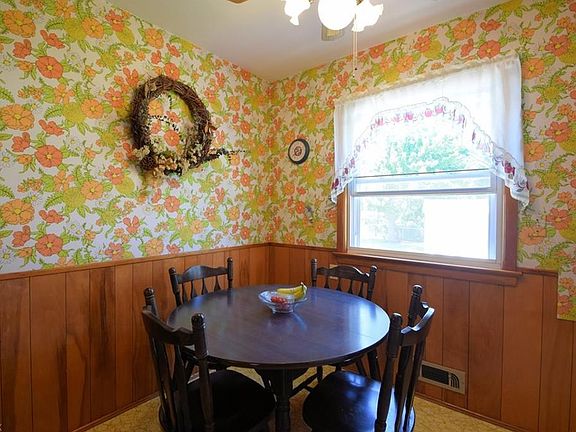 4th image of 2930 Alden Dr