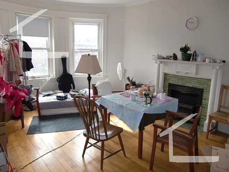 1822B Beacon St #A7 — Photo 2