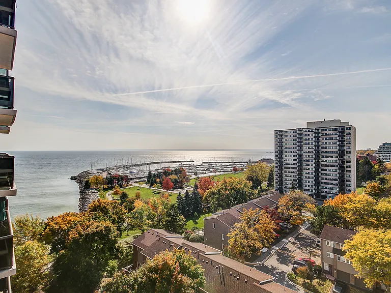 2220 Marine Dr — Photo 13