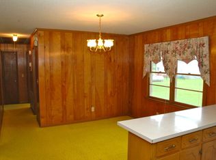 868 Country Club Rd, Mount Olive, NC 28365