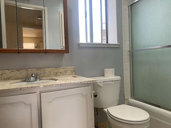 3rd image of 1408 Essex Way APT 3