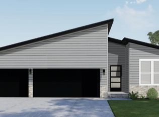 3954 E Fieldcrest Ct, Brookline, MO 65619