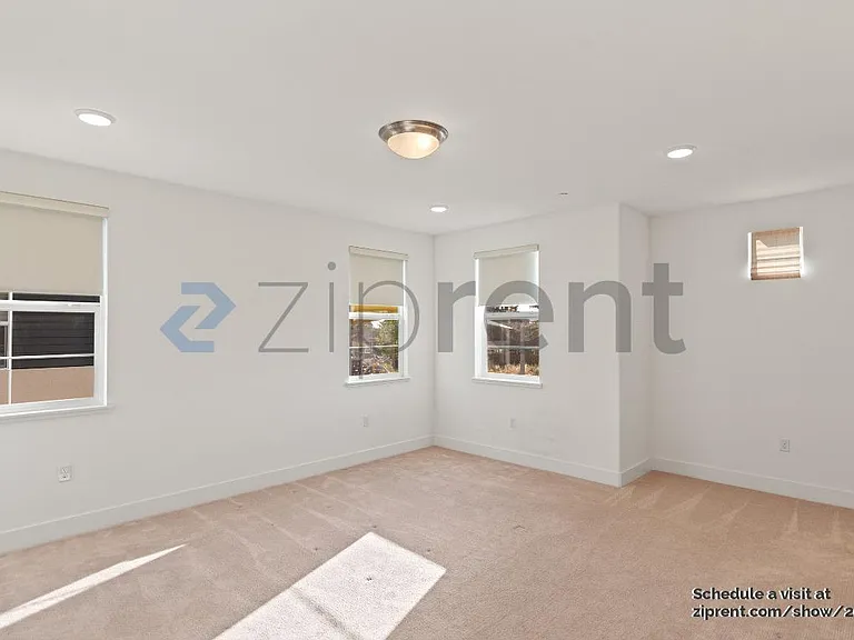 376 Line St — Photo 11