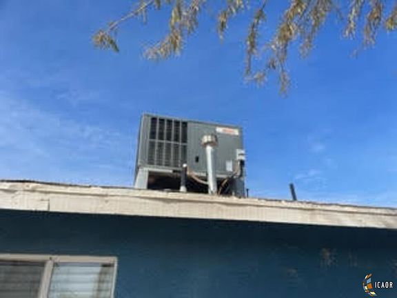 4th image of 377-1 W Heil Ave