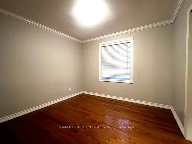 27 Safari St — Photo 10