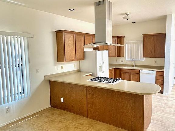 New stainless steel refrigerator in place. Photo coming soon.