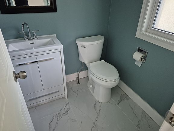 Powder Room near front door