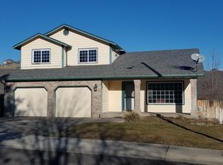 1701 W Orchard Ave, Selah, WA 98942