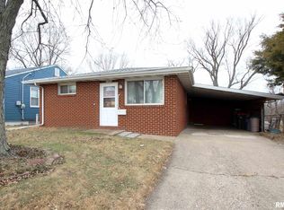 1509 Sheridan Rd, Pekin, IL 61554