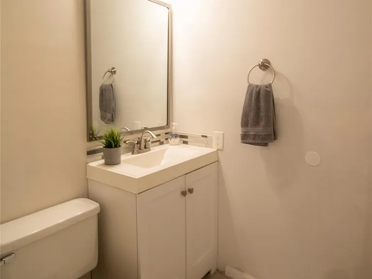 2108 Warfield Way — Photo 14