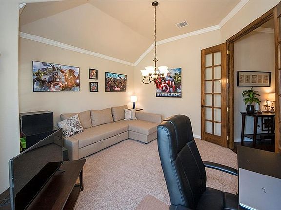 4th image of 4401 Moonlight Dr