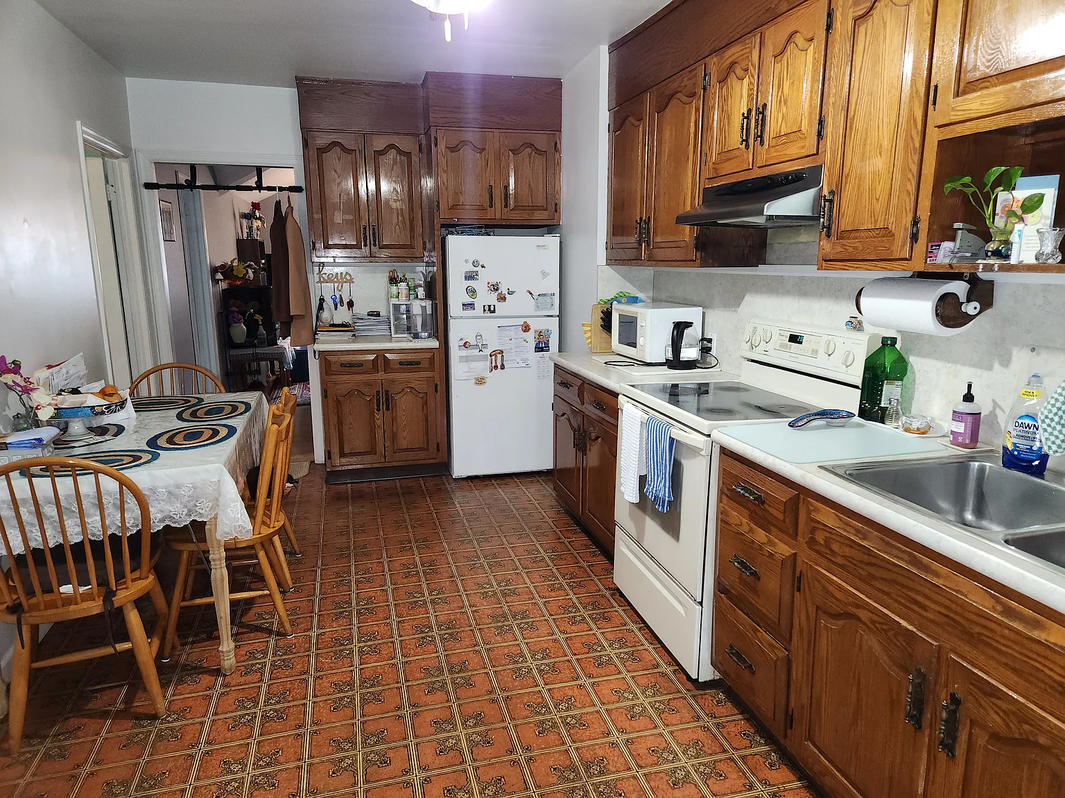 2 bed, 750 sqft, $2,000 — Photo 1