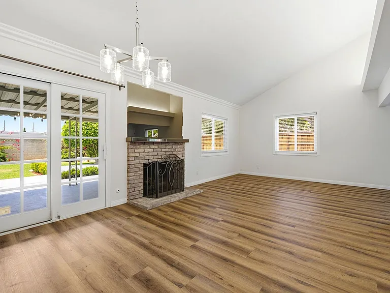 2187 Raleigh Ave — Photo 11