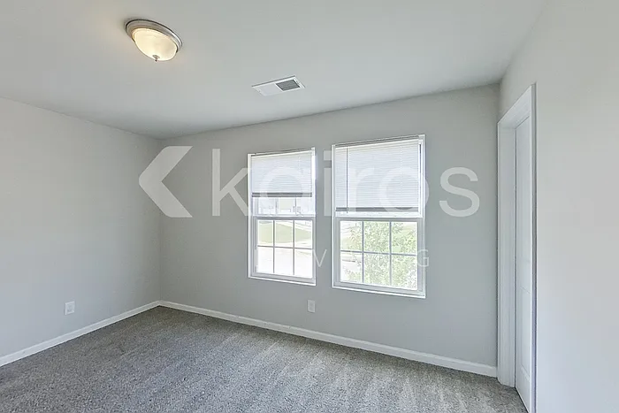 207 Hawthorn Trl — Photo 24