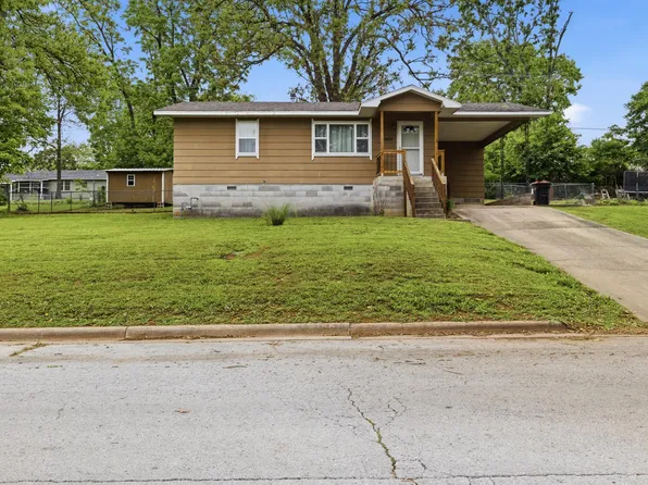 1417 Oakhill Drive, Cassville, MO 65625