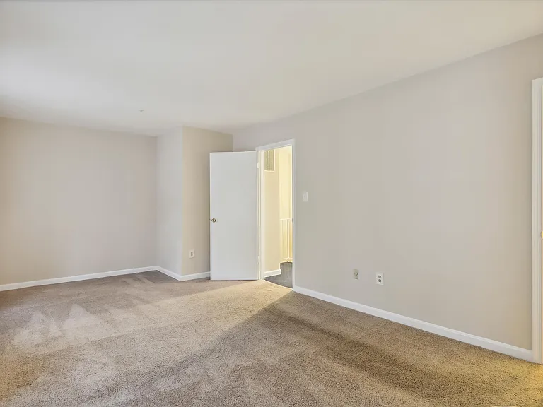 5626 Onslow Way — Photo 13