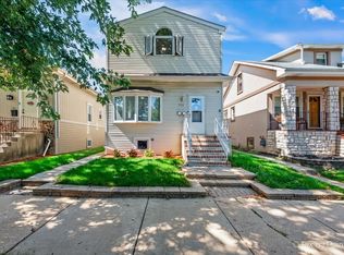 3762 N Osceola Ave, Chicago, IL 60634