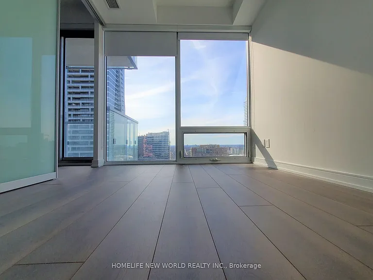 3 Gloucester St #3213 — Photo 5
