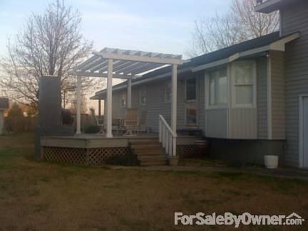 Kitchen
						:
						Granite Countertops
