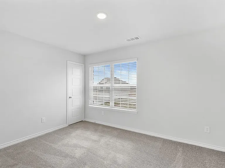 10605 Bleat St — Photo 7