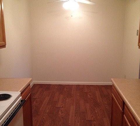 3rd image of 2113 Woodhill Dr APT 8